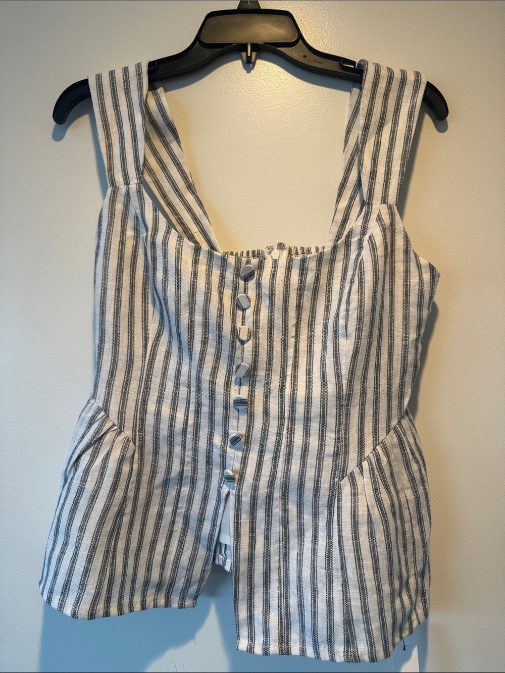 Reformation- Evie Linen top NWT